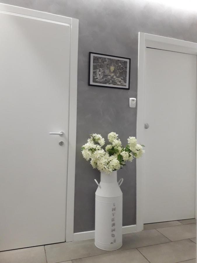 Interno 1 Ciampino Roma Luxury Apartment Con Balcone Exteriör bild